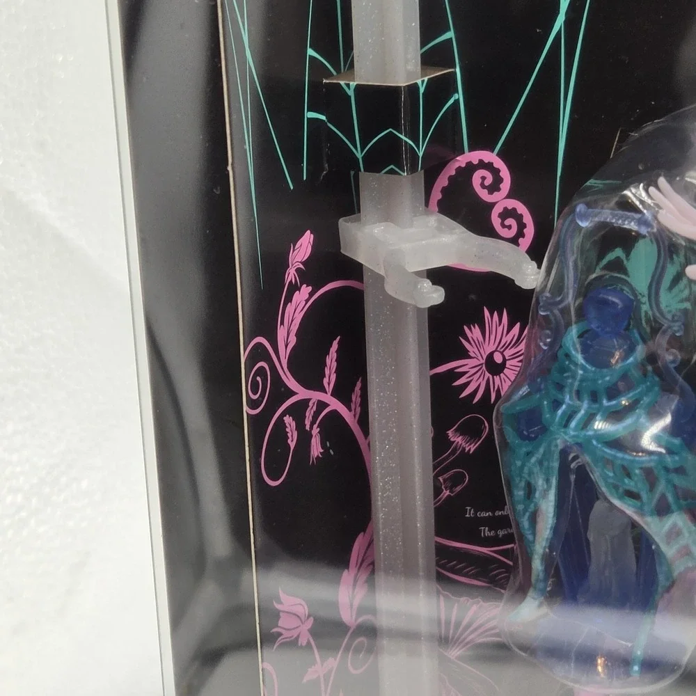 NEW Monster High Designer Series LENORE LOOMINGTON Doll With Mattel Shipper Box